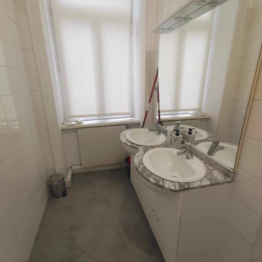 Large 4 Room Apartment In The Center Of Vienna Viena Exterior foto