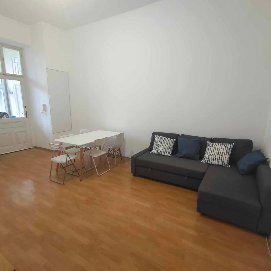 Large 4 Room Apartment In The Center Of Vienna Viena Exterior foto