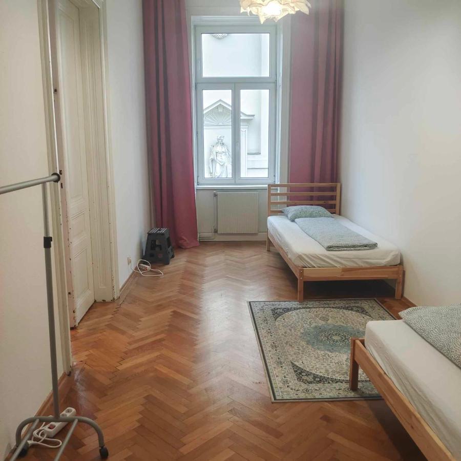 Large 4 Room Apartment In The Center Of Vienna Viena Exterior foto